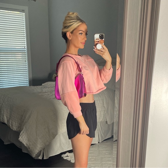 8 Other Reasons It Girl Shoulder Bag in Metallic Pink - Picture 7 of 15